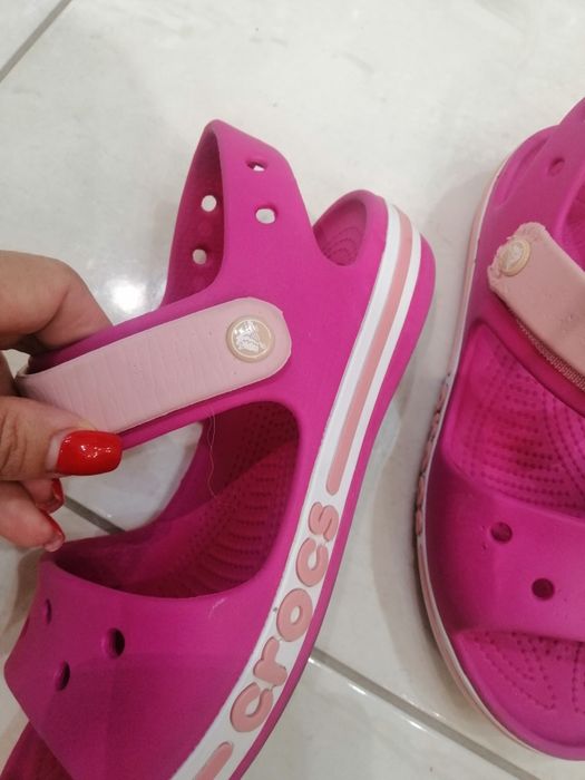 Сандалии на девочку CROCS