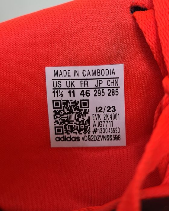 Botas Futebol Adidas Predator Club Turf - Tamanho FR 46 - Sintético