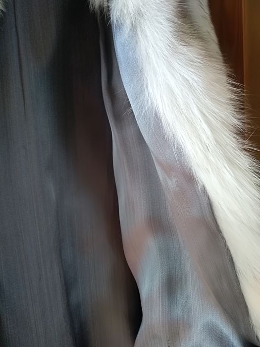 Futro z lisa srebrnego białego XXL  z czapką NIE WYSYŁAM