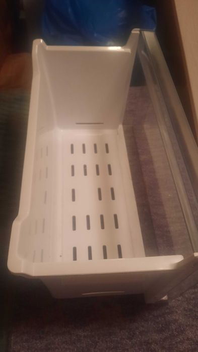 Szuflady i półki do lodówki SHARP SJ-BA05DTXL 1EU Nofrost