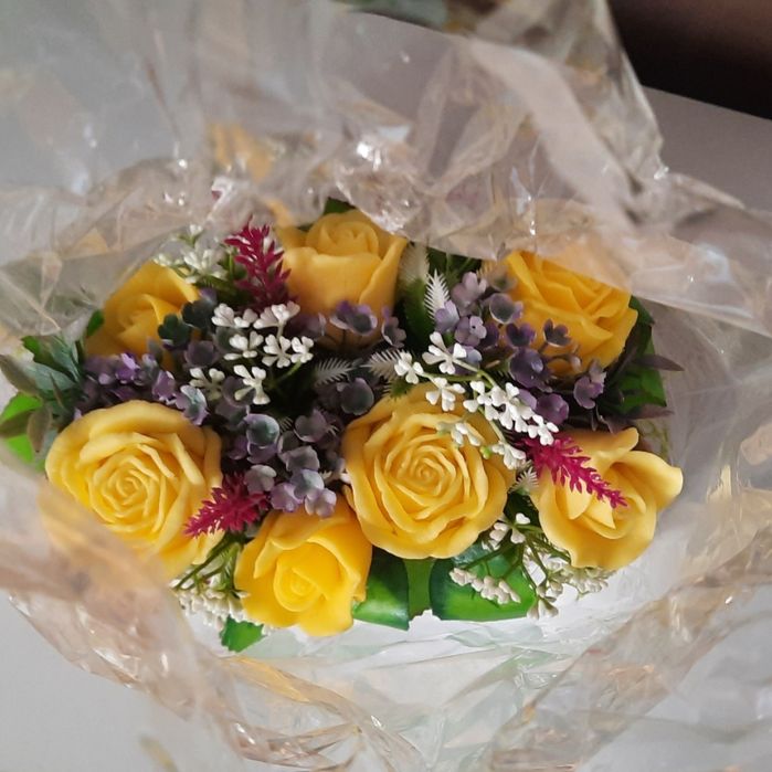 Подарок букет роз из мыла