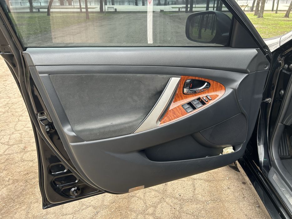 Toyota Camry 40 2.4 Автомат Газ