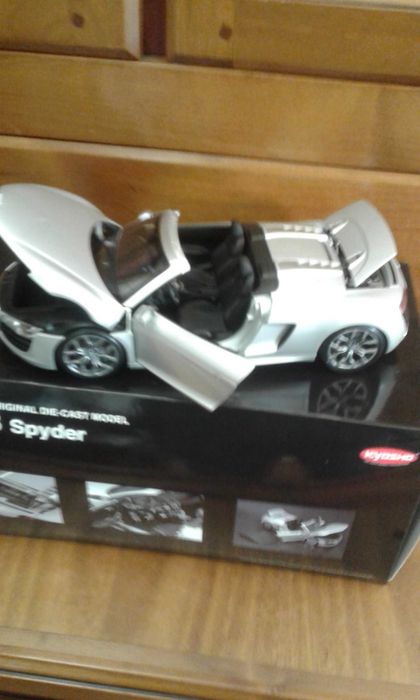 1:18 Audi R8 by KYOSHO