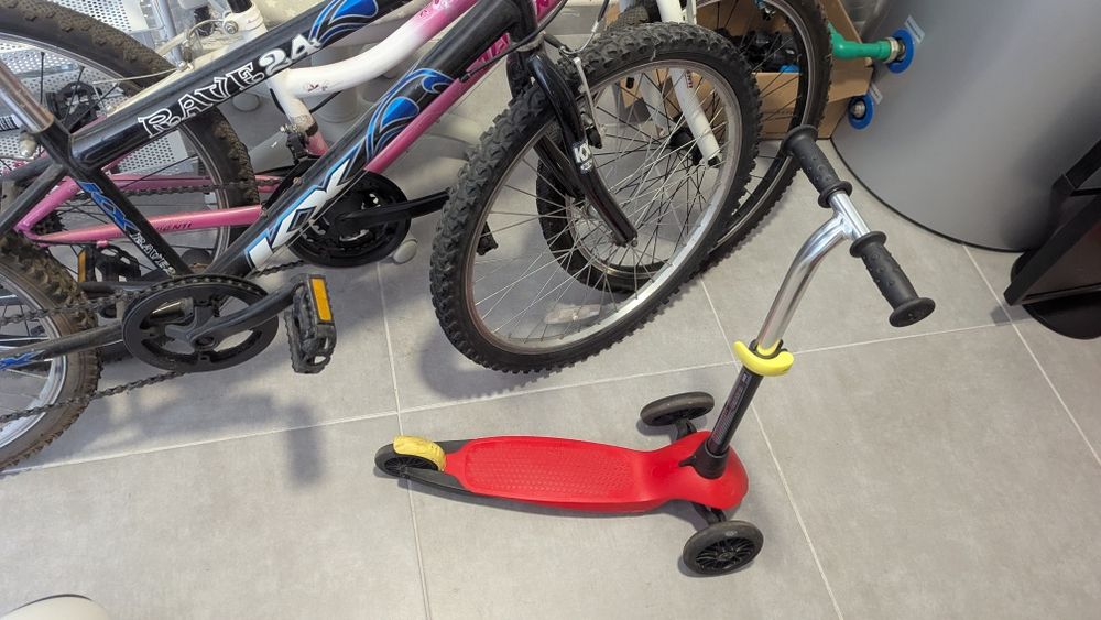 3 bicicletas 1 trotinetes 1 segway