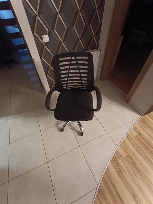 Krzesło obrotowe biurkowe