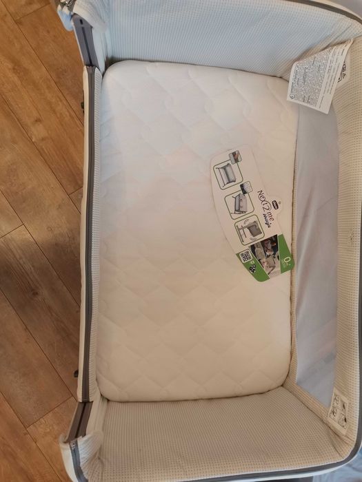 Łóżeczko chicco next 2 me