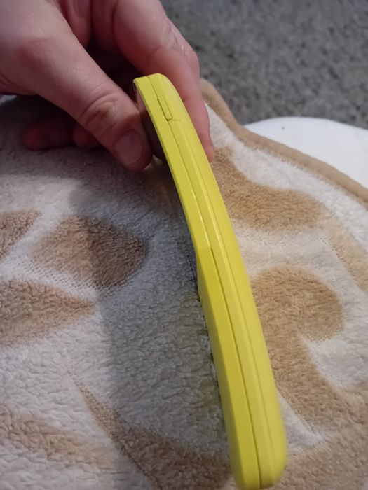 Nokia 8110 4g  żółta zadbana sprawna Polecam