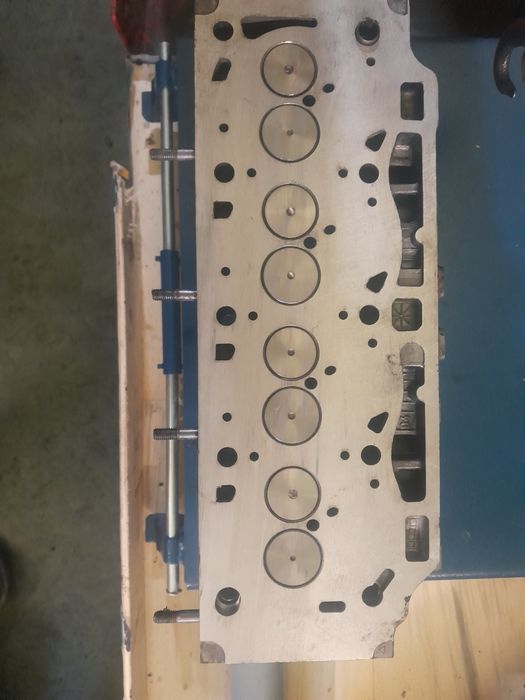 Głowica Suzuki Grand Vitara renault Scenic  megane trafik 1.9