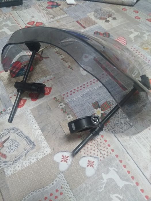 Sport e Briseira de Honda Ravel 500