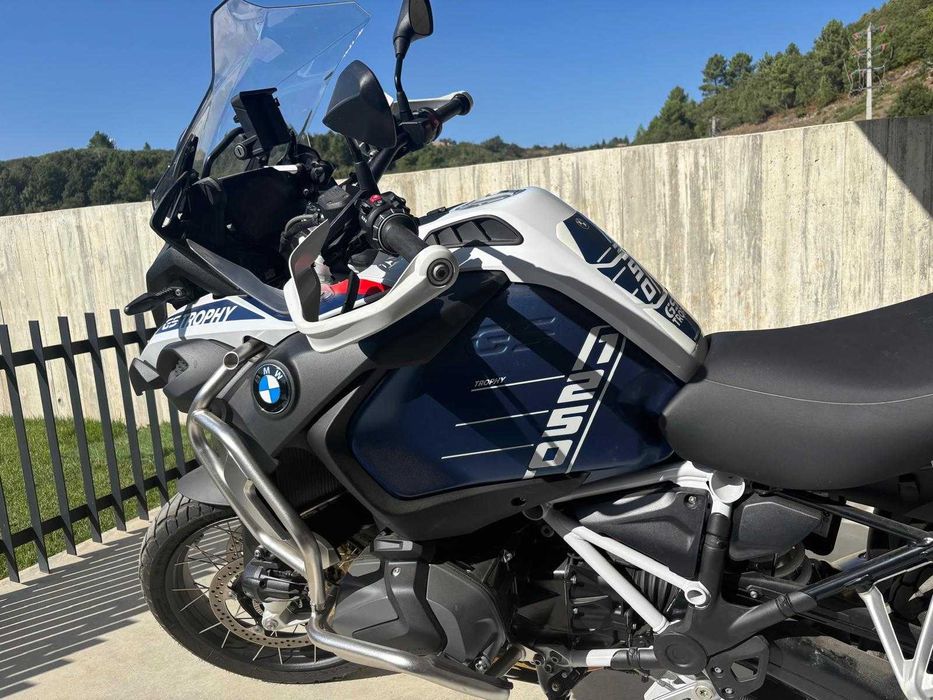 BMW r 1250 adventure trophy 2025