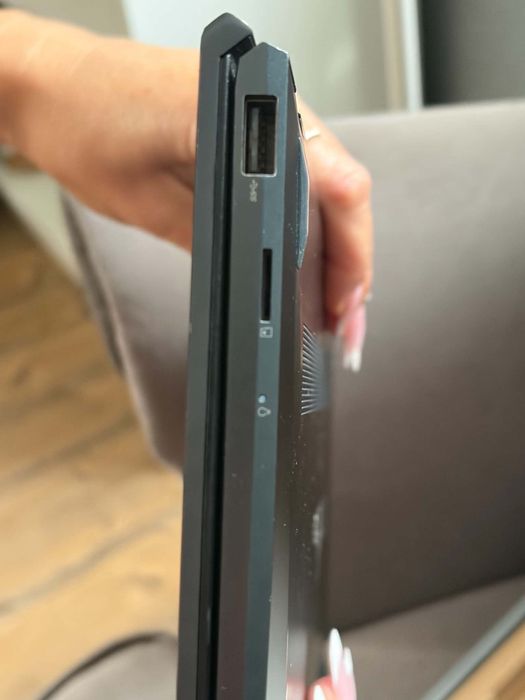 ASUS ZenBook 14 512GB Idealny stan Myszka Ładowarka Pudełko