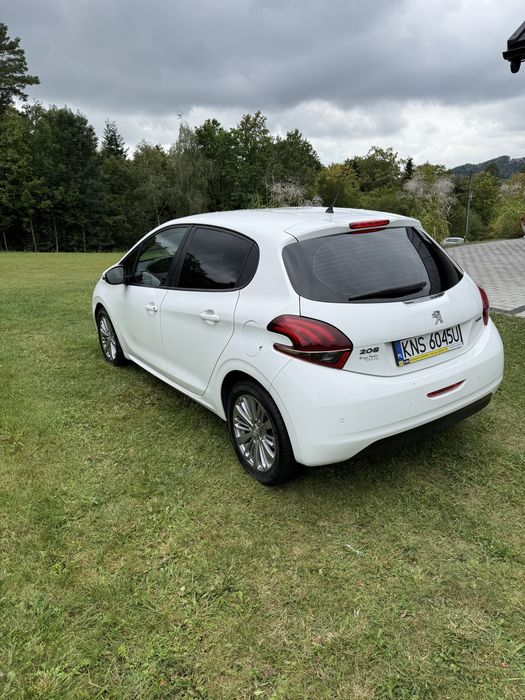 Peugeot 208 lift