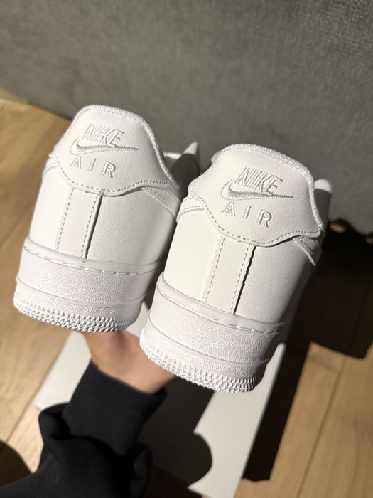 Białe Buty Air Force 1 Nike