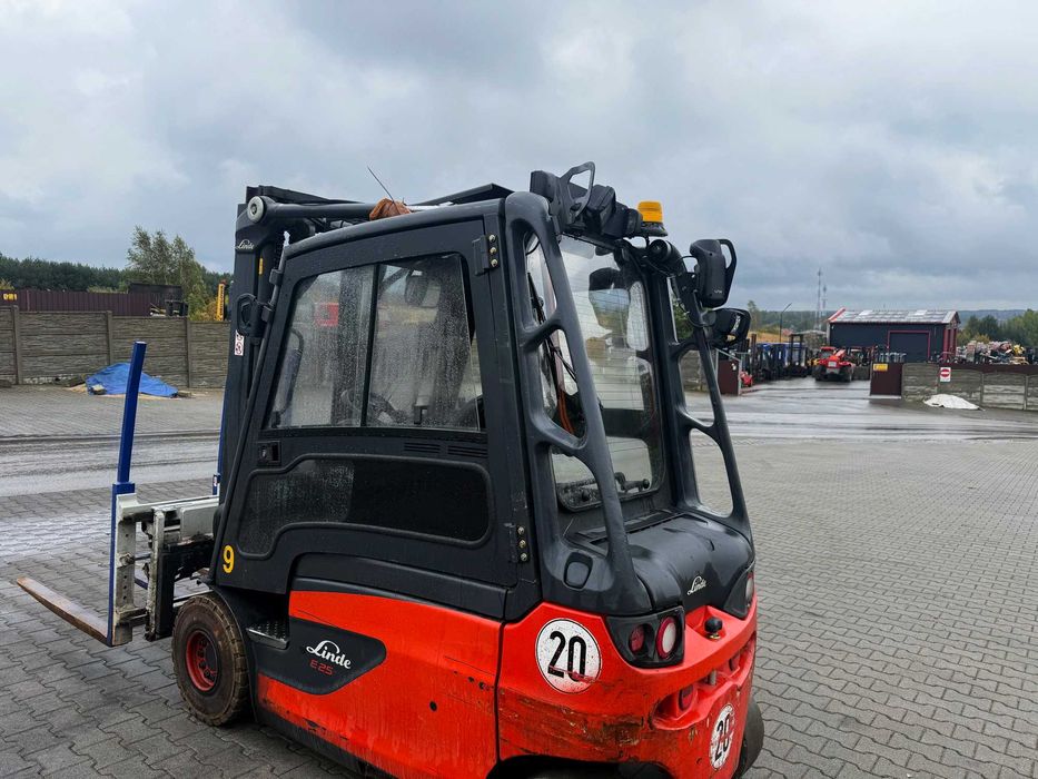 kabina kompletna wózek widłowy LINDE E25 E30 seria 387 części demontaż