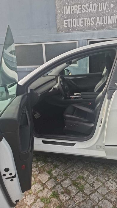 Tesla Model Y Performance