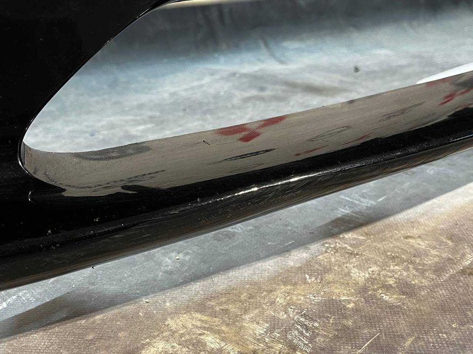 Бампер передній під парктроніки Tesla Model 3  2018-2022