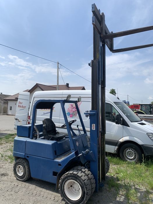 Wózek widłowy klark diesel terenowy