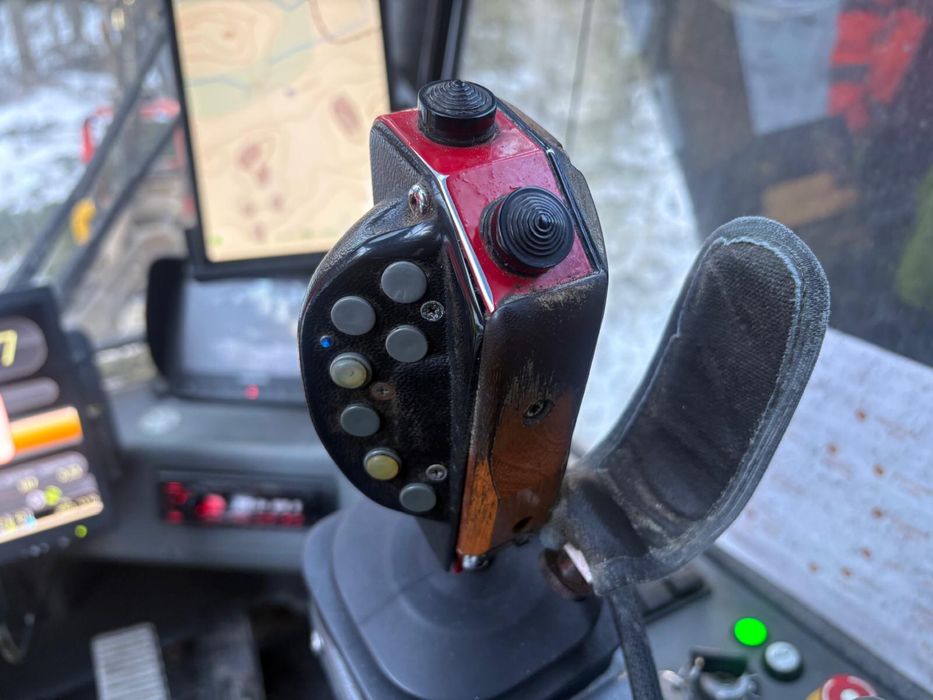 Харвестер Kamatsu