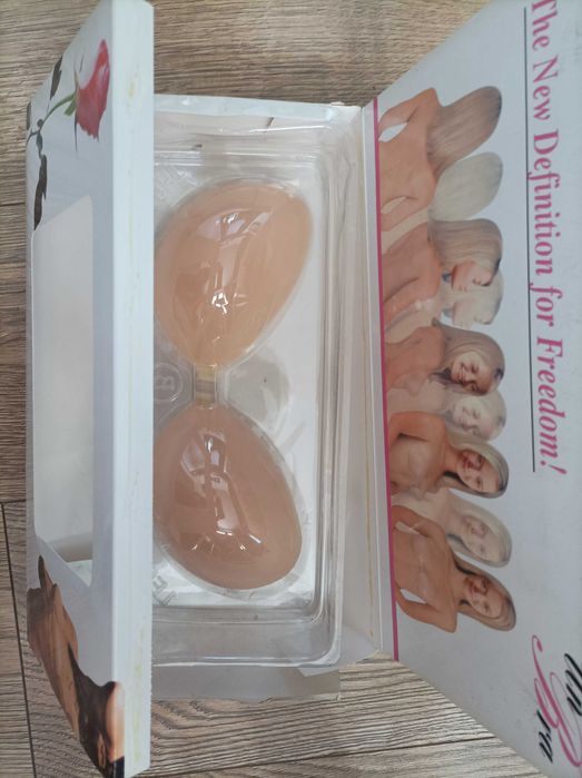 Biustonosz silikonowy samoprzylepny Nowy