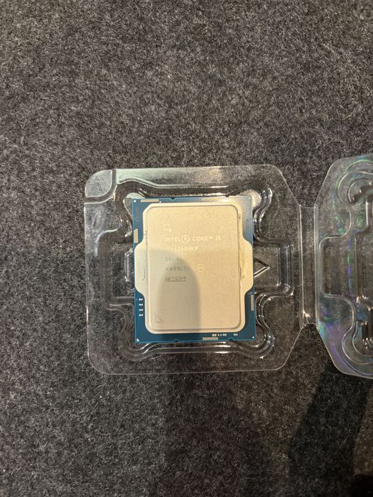 Процессор Intel I5-12600kf