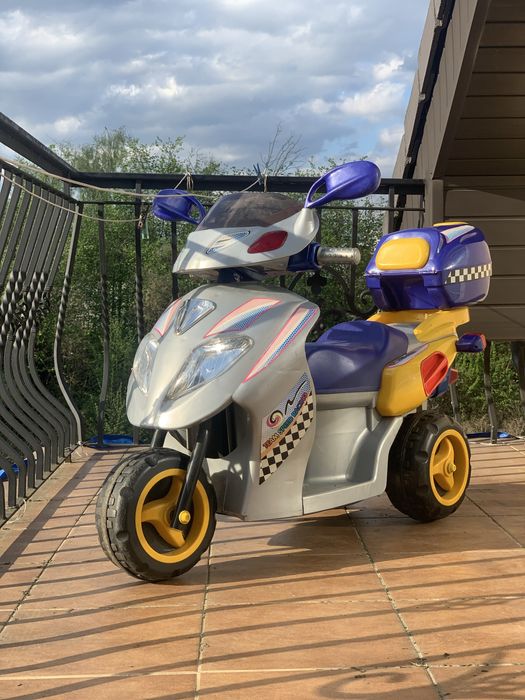 Skuter, motor dla dzieci na akumulator 6V trzy kola
