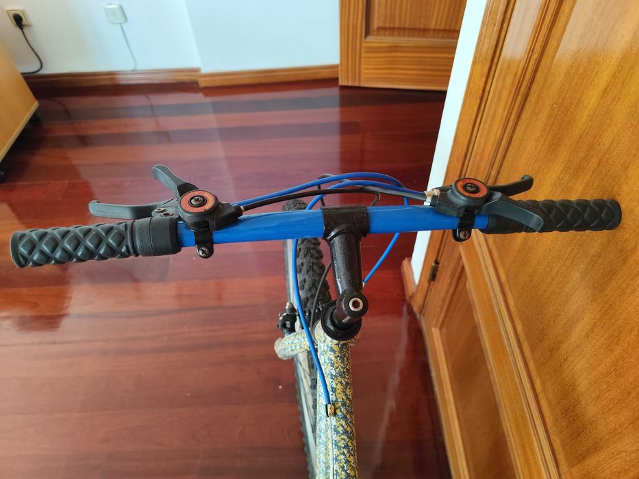 Bicicleta excelente estado.