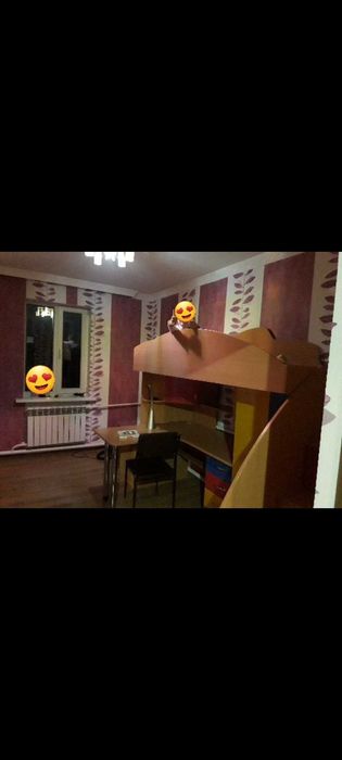Дитяче ліжко,стол і шкаф