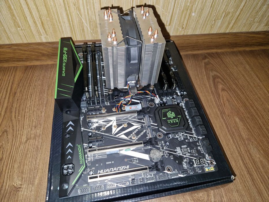 Комплект HUANANZHI X99-F8 + Intel Xeon E5 2680V3 + DDR4 32Gb Atermiter