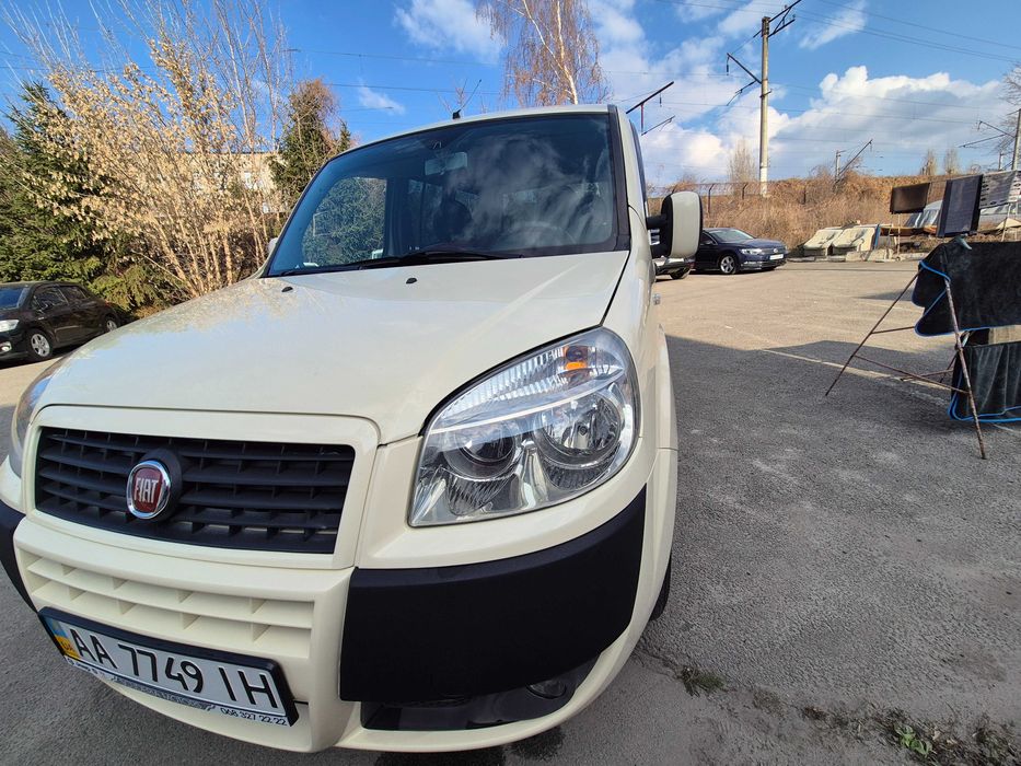 Продам авто Фіат Добло 2008 року