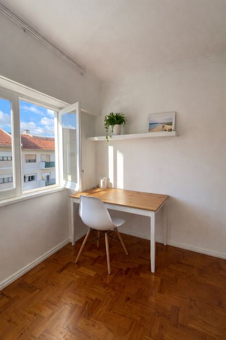 Quarto em Linda a Velha