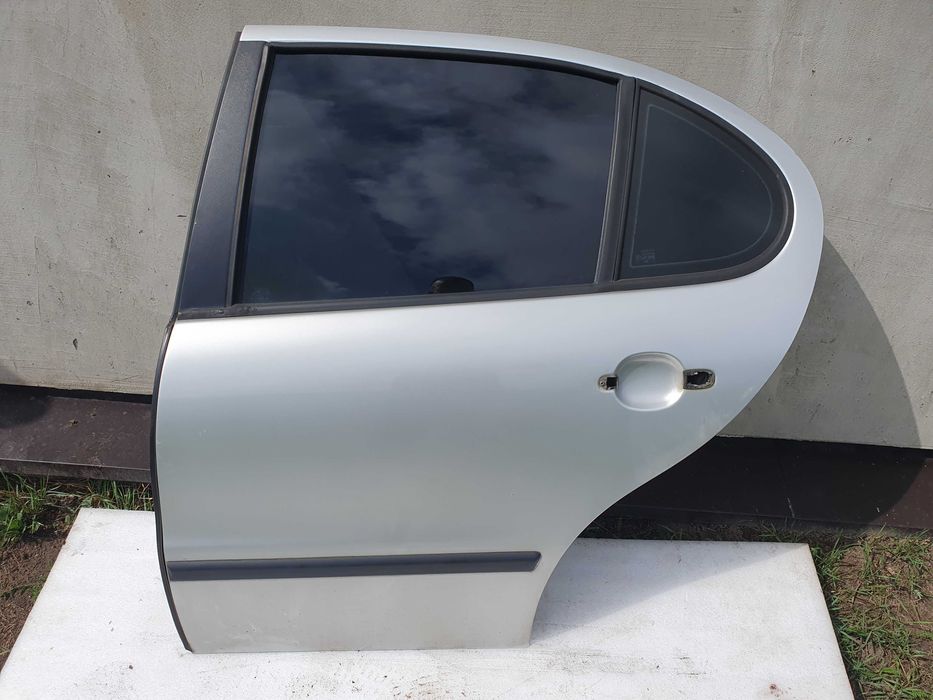 Drzwi lewe tył tylne Seat Leon 1 L57N LS5N
