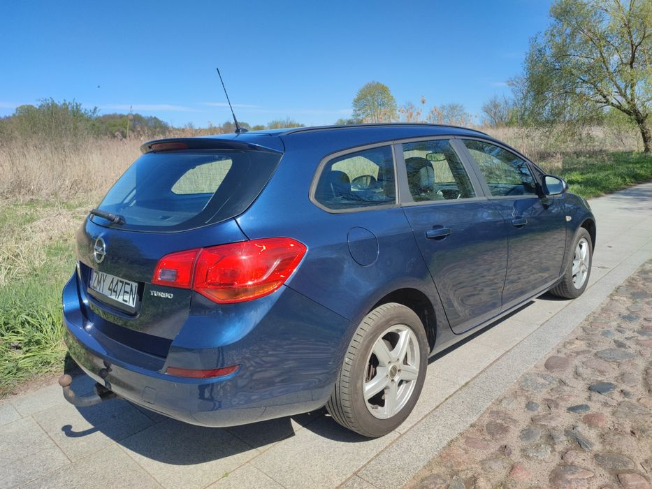Opel Astra J Sports Tourer Android PDC Tempomat Hak