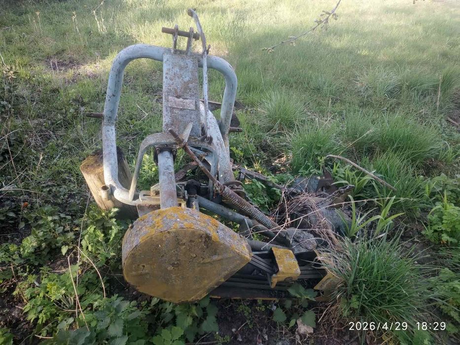 Трактор ЮМЗ 6,з навісним.