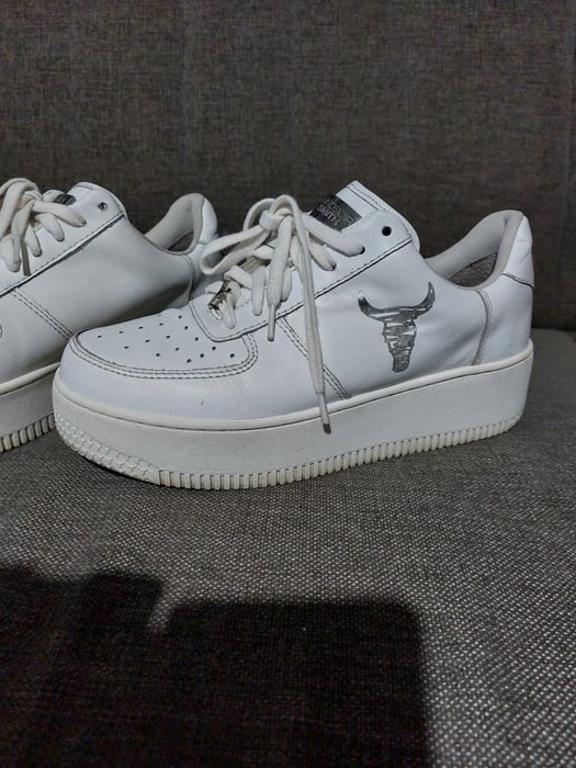 Buty sportowe marki Windsor Smith