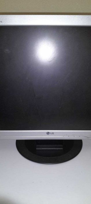 Монитор LG 15 дюймов