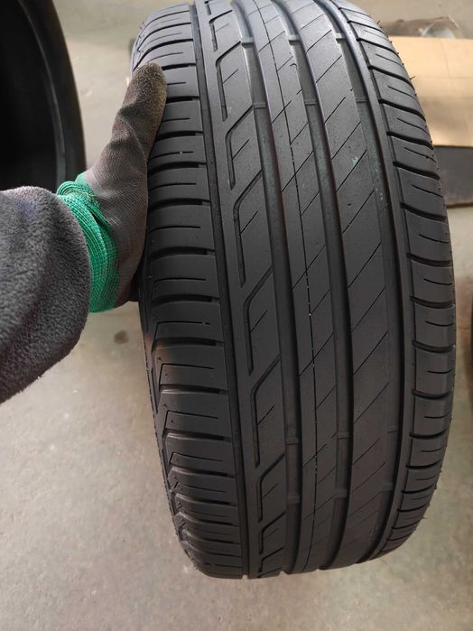 R17 215 55 літні шини Bridgestone Turanza Т001