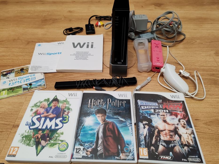 Nintendo Wii  com 3 jogos e comandos