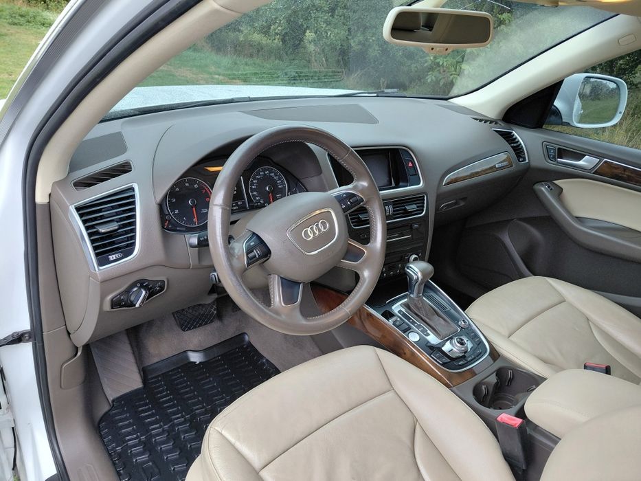 Ауді Q5 2014рік.