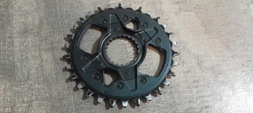 Звезда Shimano M7100