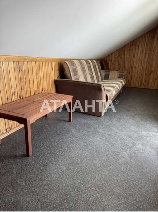 Роскошный дом в Новой Дофиновке, расположенный недалеко от моря.