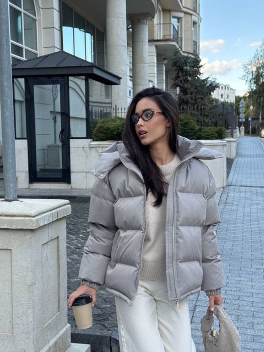 Крутий базовий міні пуховик з якісної жакардової тканини