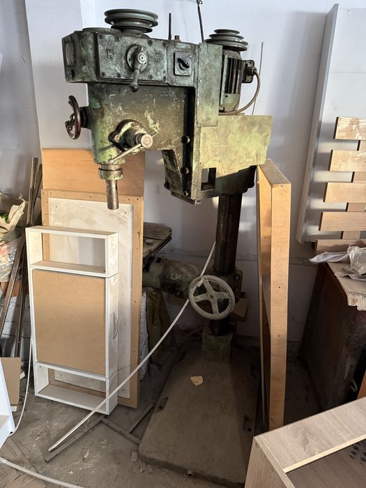 Токарно-свердлильний верстат