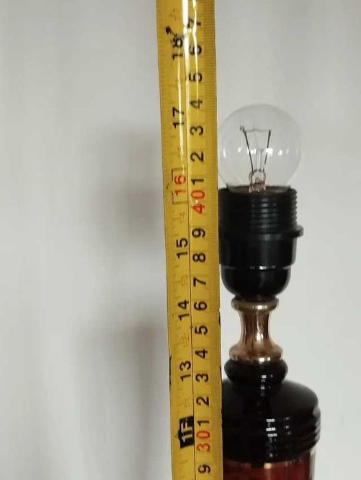 Candeeiro sem abajur