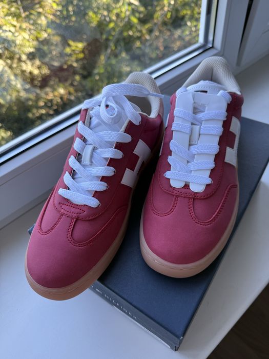 Оригіналі Tommy Hilfiger, мокасини, кеди жіночі.