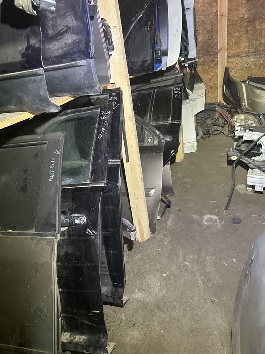 Двери Ford Flex 2009-19 гг