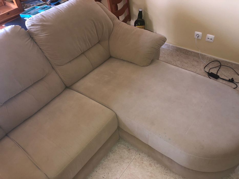 Chaise longue com alguns defeitos