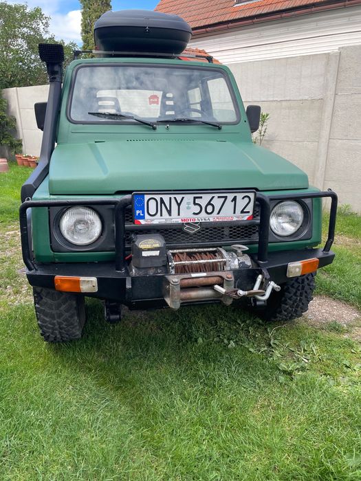 Suzuki samurai auto