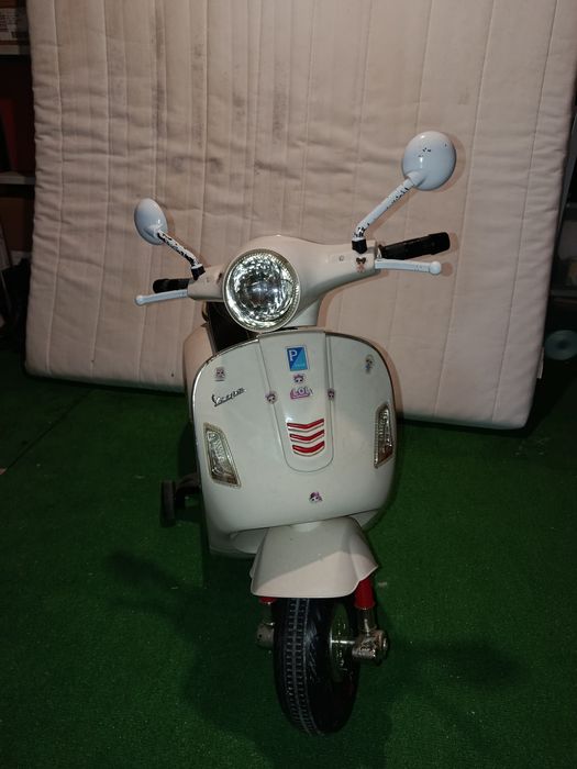 Vespa criança usada