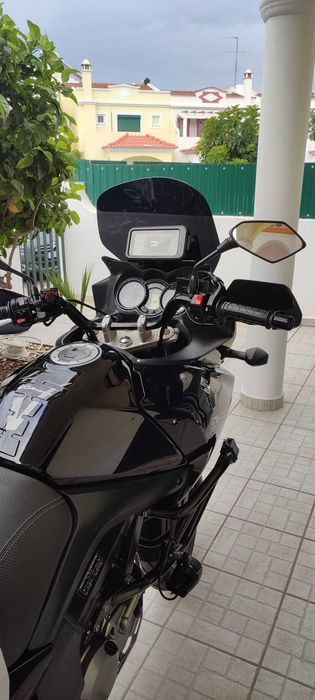 V Strom DL 650 em excelente estado