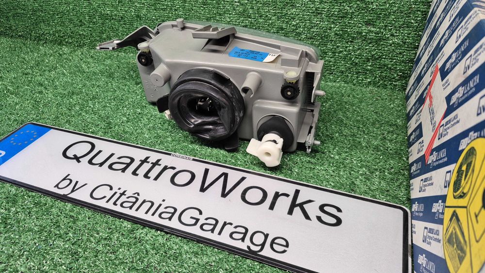 Otica Farol Direito Fiat Punto I 176 1993 a 2000 Ref. 1AF006.827-021 NOVO Hella Original